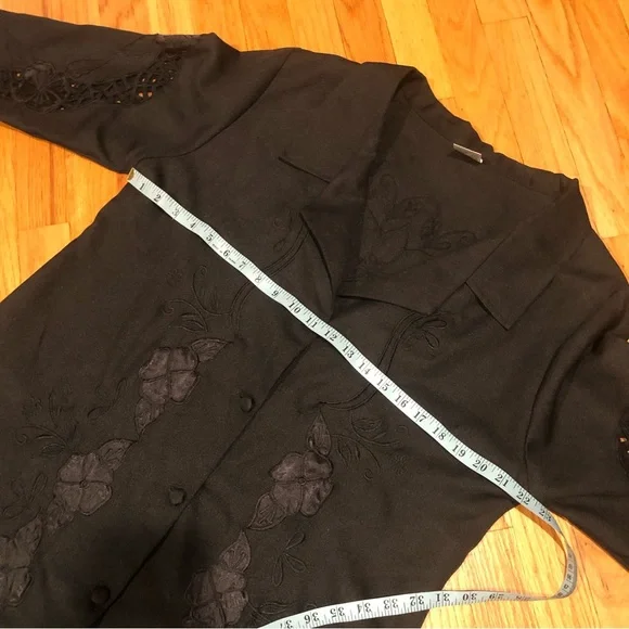 Vintage Floral Embroidered Gothic Full Length Oversized Duster / Trench Coat - Picture 14 of 16